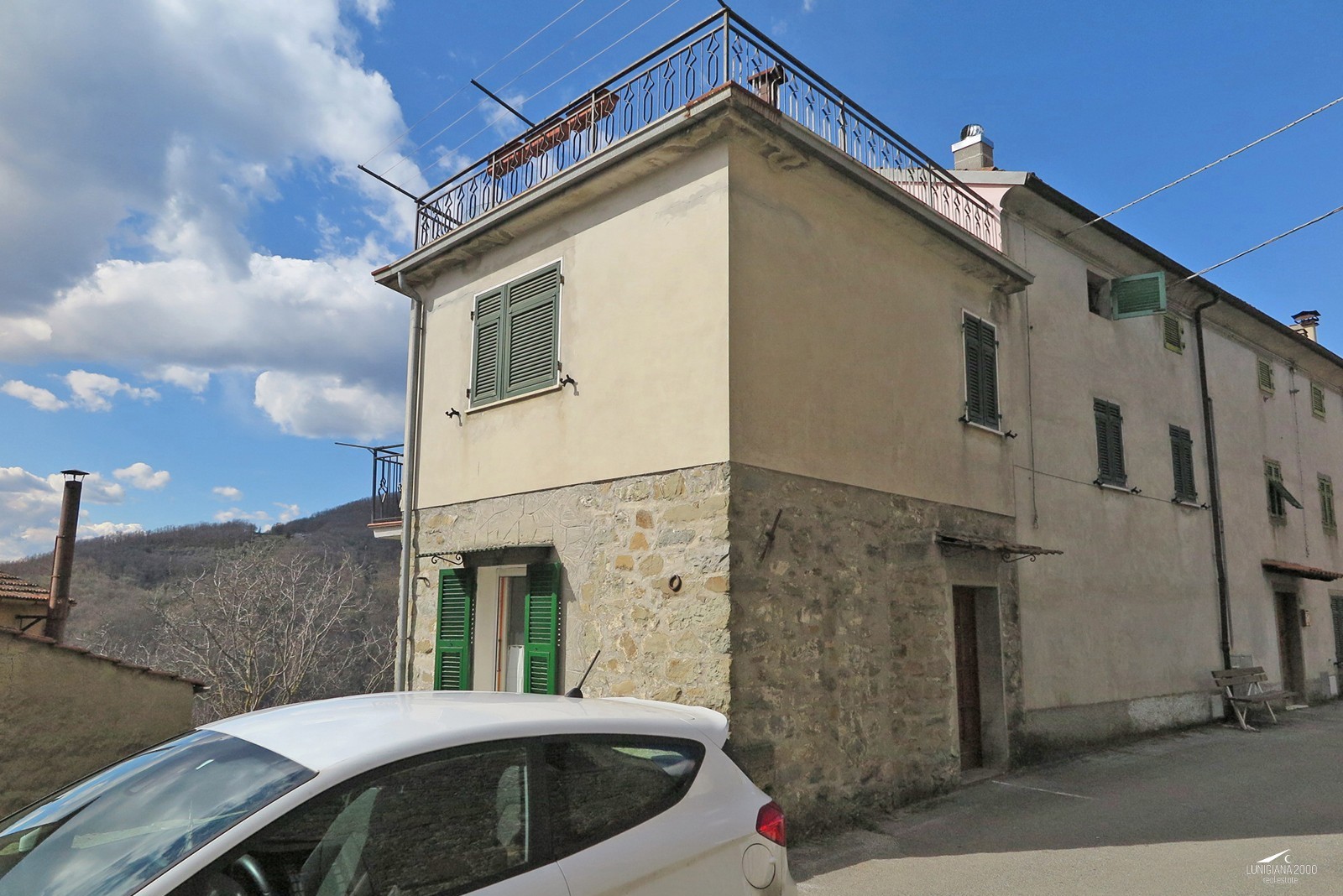 Porzione di casa in pietra