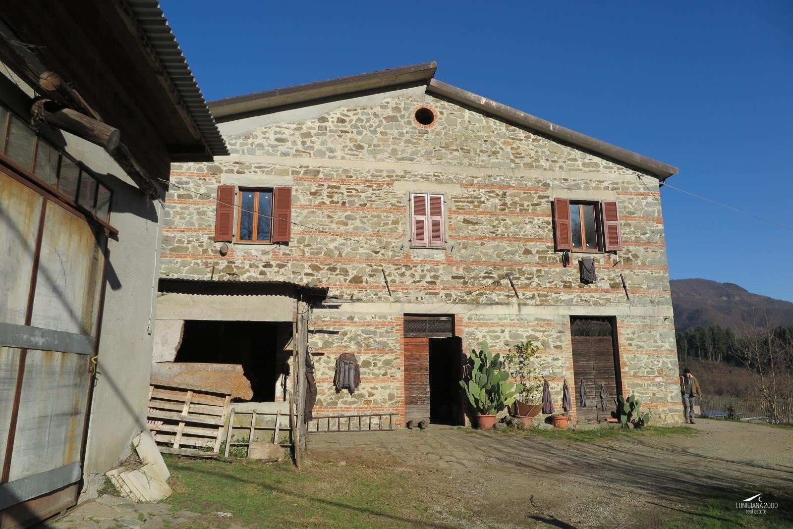 Casale in pietra