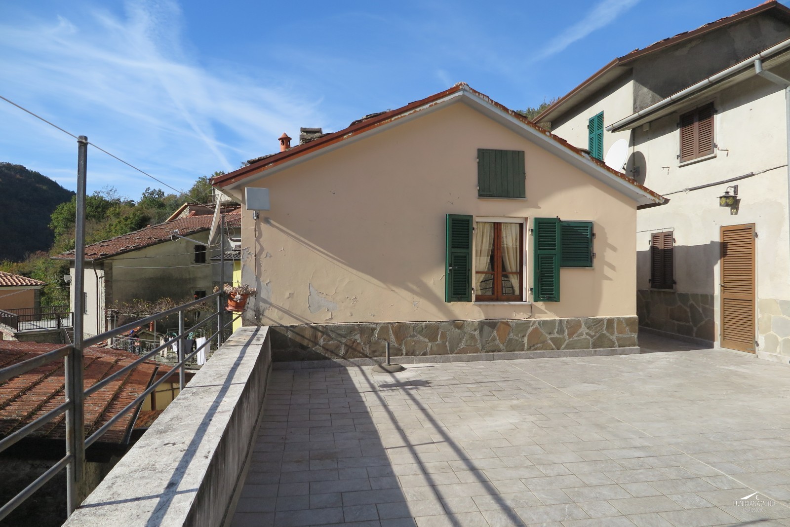 Casetta in pietra ristrutturata
