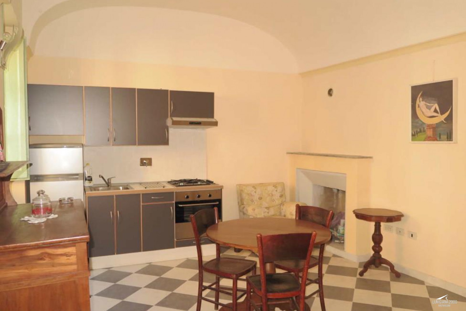 Appartamento ristrutturato al primo piano.