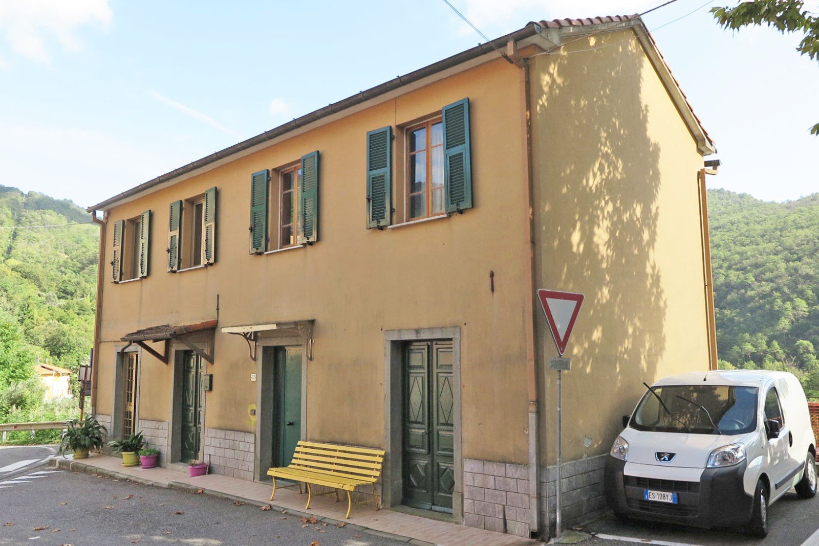 Casa indipendente abitabile subito.
